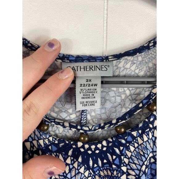 Catherines Plus Blue Medallion Lighthouse Point Blouse Popover Easy care Size 2X - Picture 3 of 6